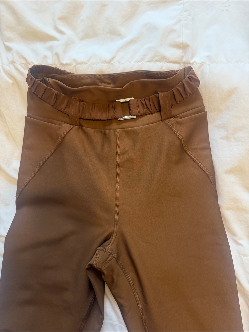 ALO Yoga pants in Brown
